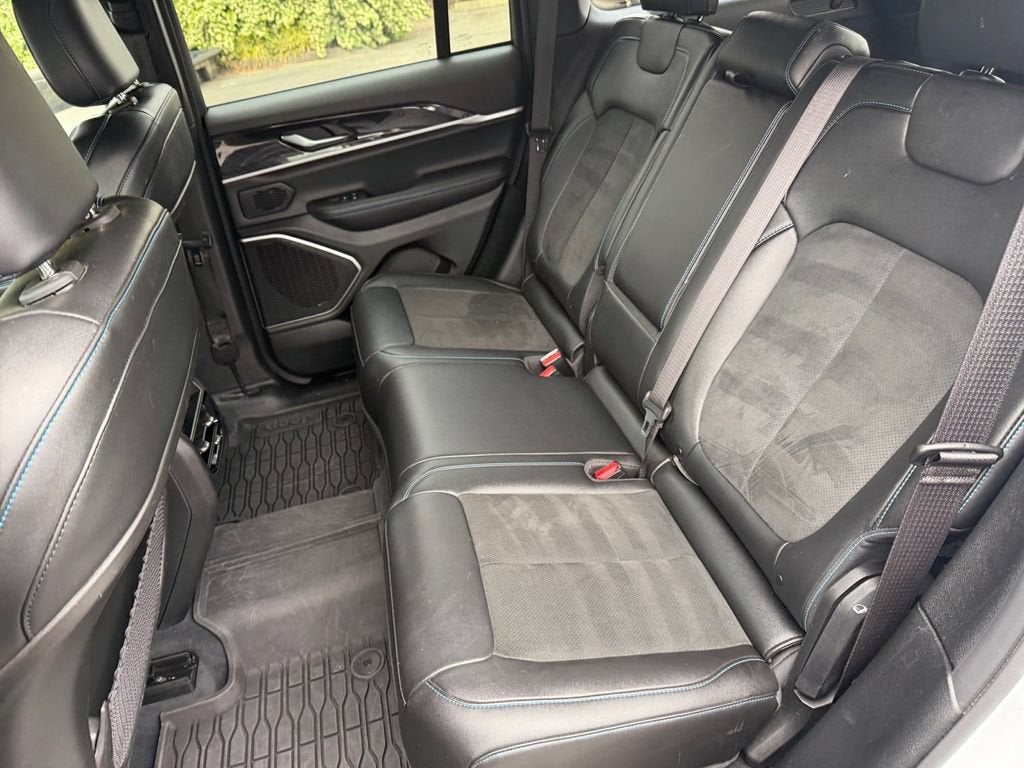 2022 Jeep Grand Cherokee 4xe Trailhawk 4x4