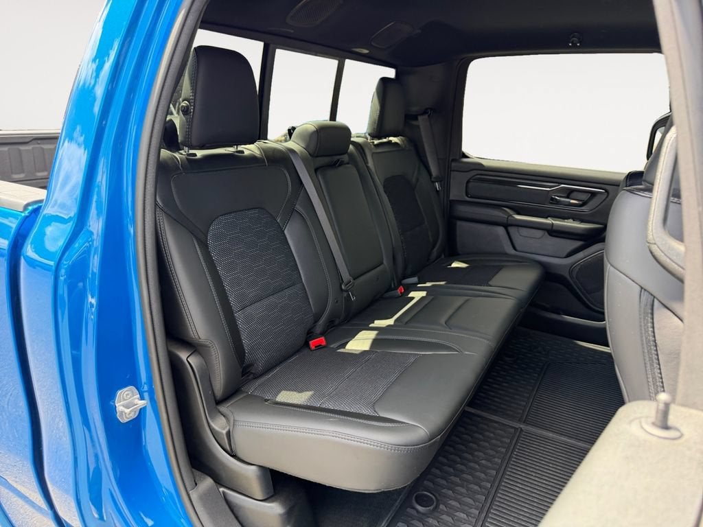 2023 RAM 1500 Big Horn Crew Cab 4x4 5'7" Box