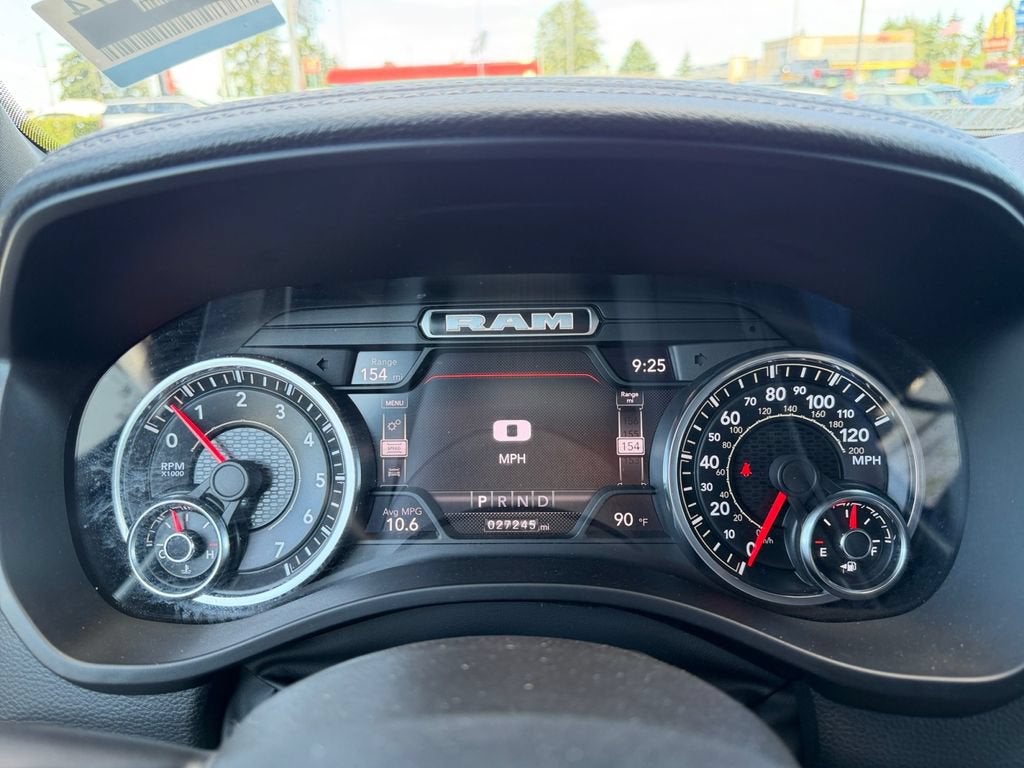 2022 RAM 1500 Laramie Crew Cab 4x4 5'7" Box
