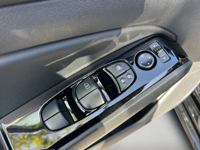 2025 Nissan Altima SR FWD