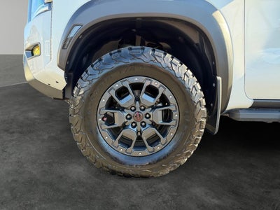 2022 Nissan Frontier Crew Cab PRO-4X 4x4