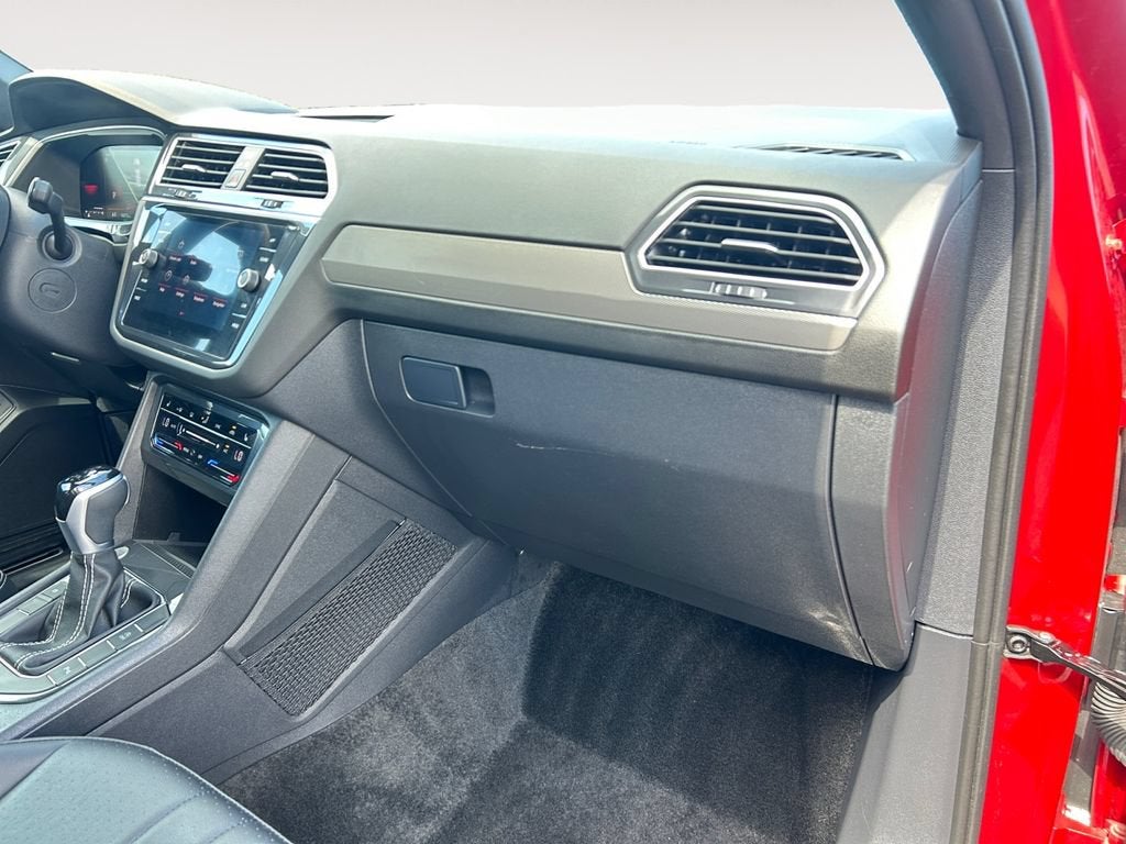 2024 Volkswagen Tiguan 2.0T SE R-Line Black