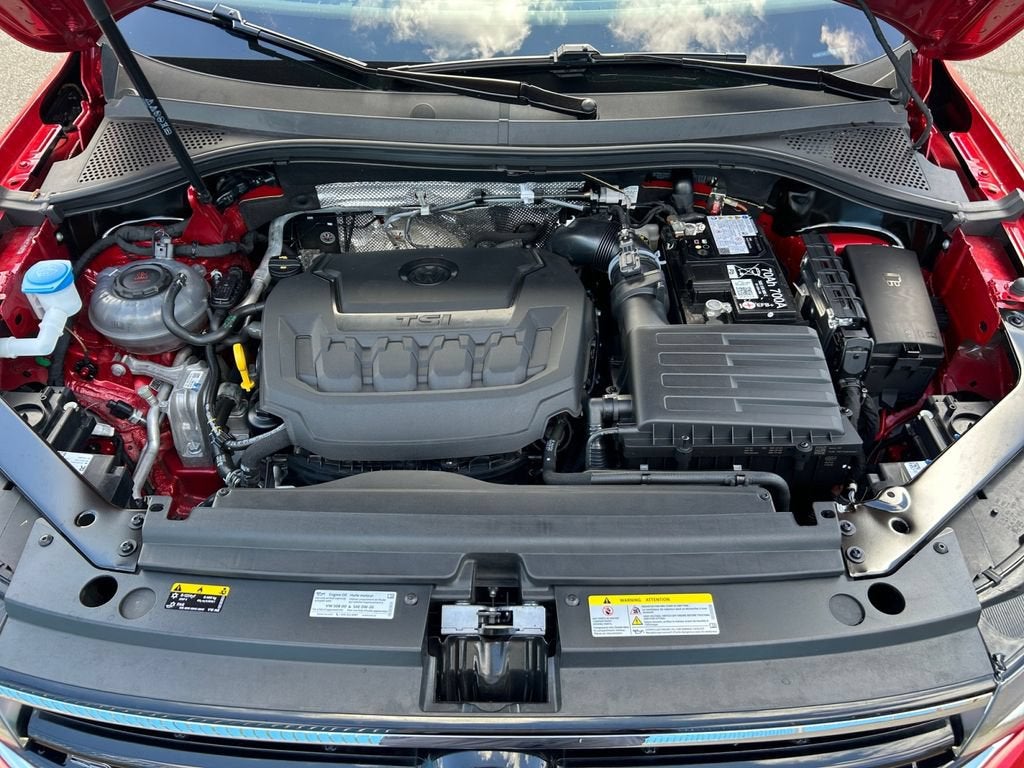 2024 Volkswagen Tiguan 2.0T SE R-Line Black
