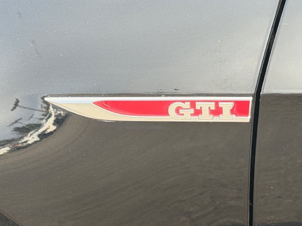 2015 Volkswagen Golf GTI 2.0T SE 4-Door