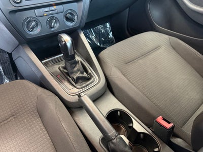 2015 Volkswagen Jetta 2.0L S