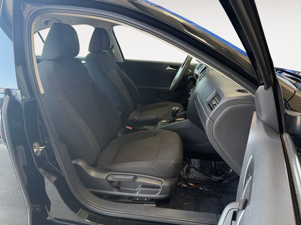 2015 Volkswagen Jetta 2.0L S