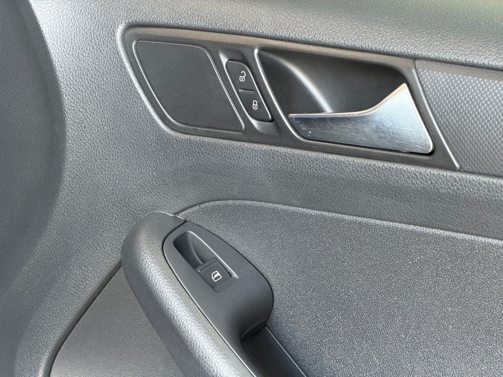 2015 Volkswagen Jetta 2.0L S
