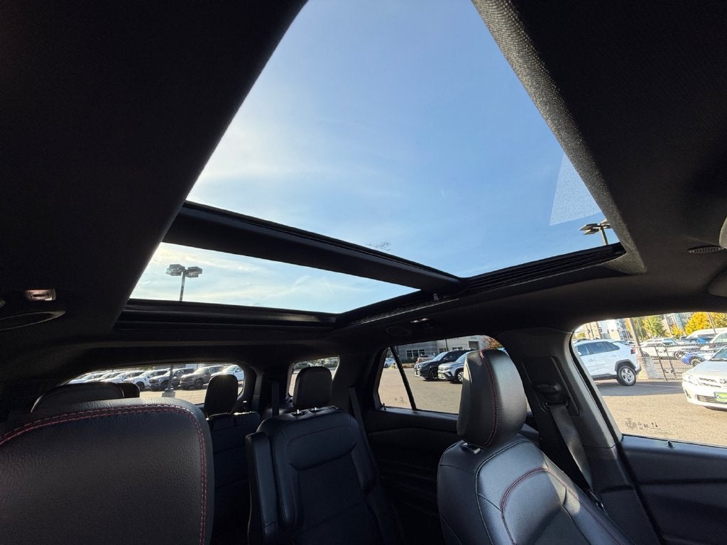 2022 Ford Explorer ST-Line