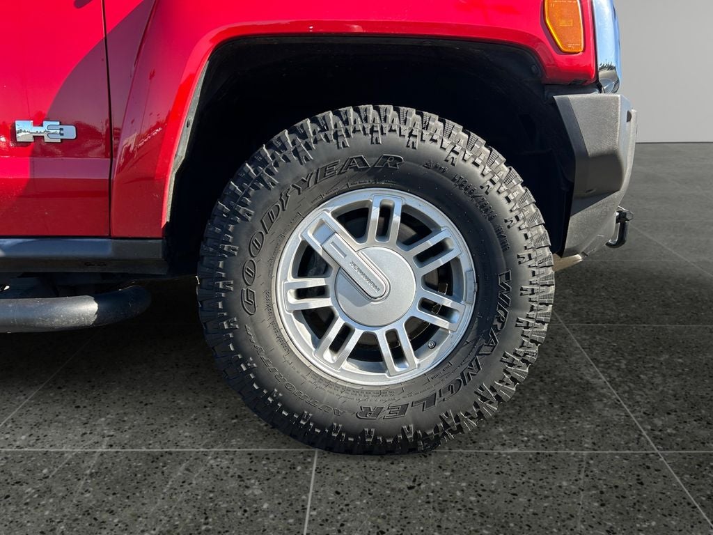 2010 Hummer H3 Base