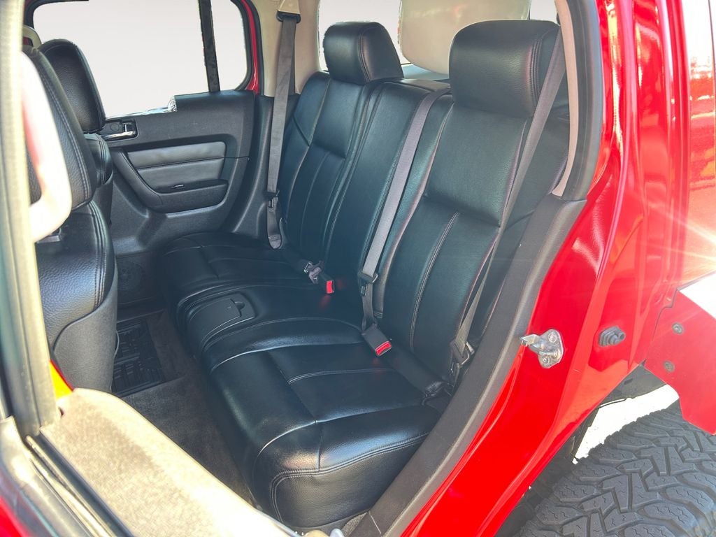2010 Hummer H3 Base