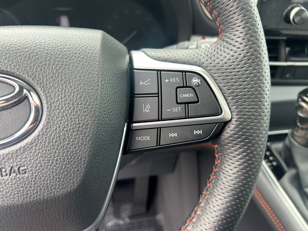 2024 Toyota Sienna XSE 7 Passenger