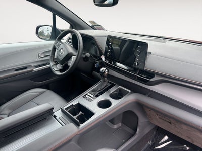 2024 Toyota Sienna XSE 7 Passenger