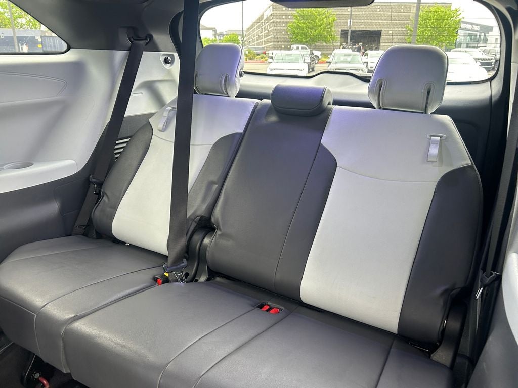 2024 Toyota Sienna XSE 7 Passenger