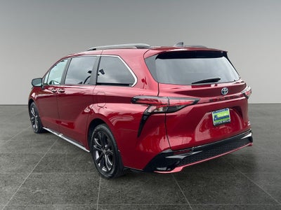 2024 Toyota Sienna XSE 7 Passenger
