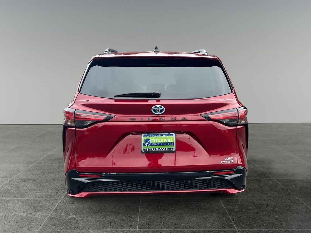 2024 Toyota Sienna XSE 7 Passenger