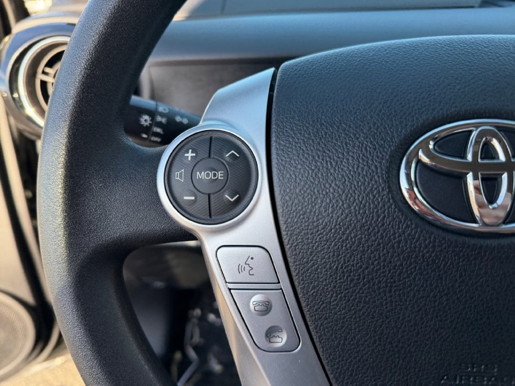 2016 Toyota Prius c Persona Series