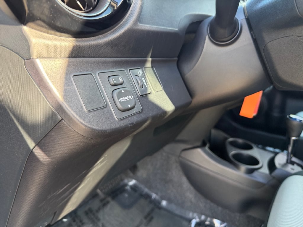 2016 Toyota Prius c Persona Series
