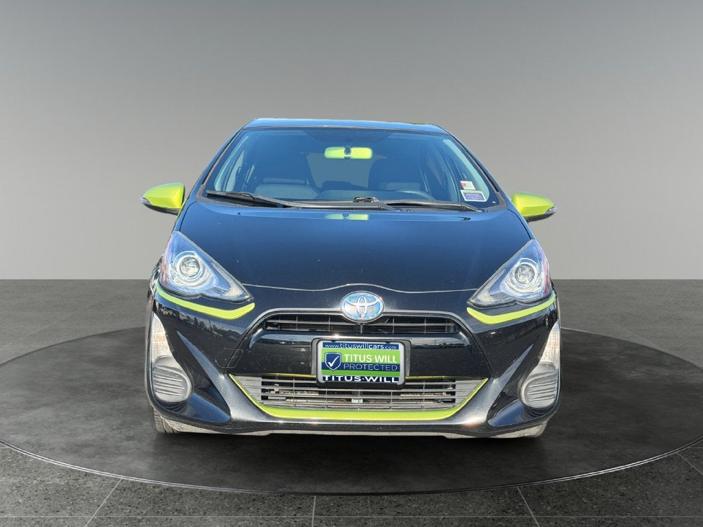 2016 Toyota Prius c Persona Series