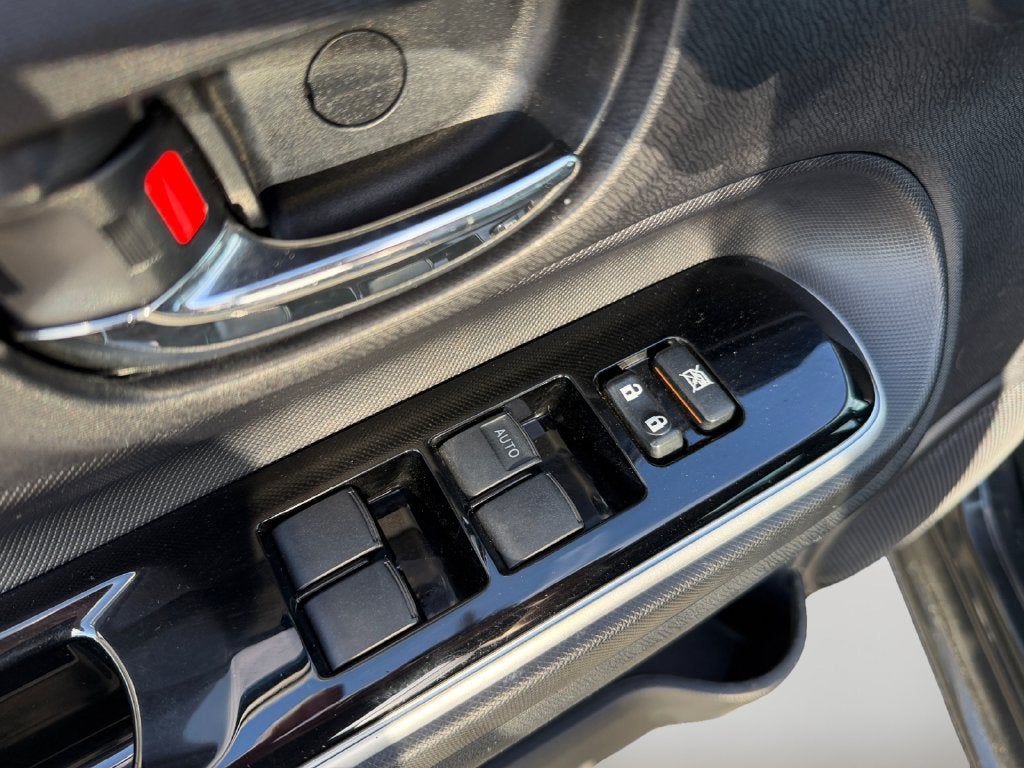 2016 Toyota Prius c Persona Series