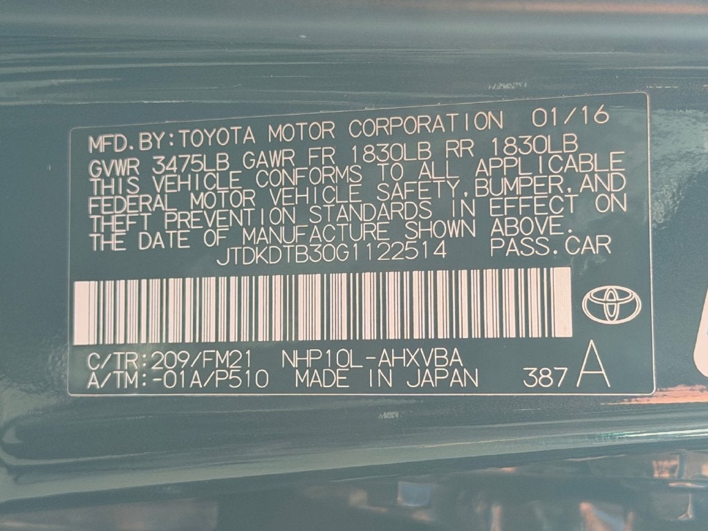 2016 Toyota Prius c Persona Series