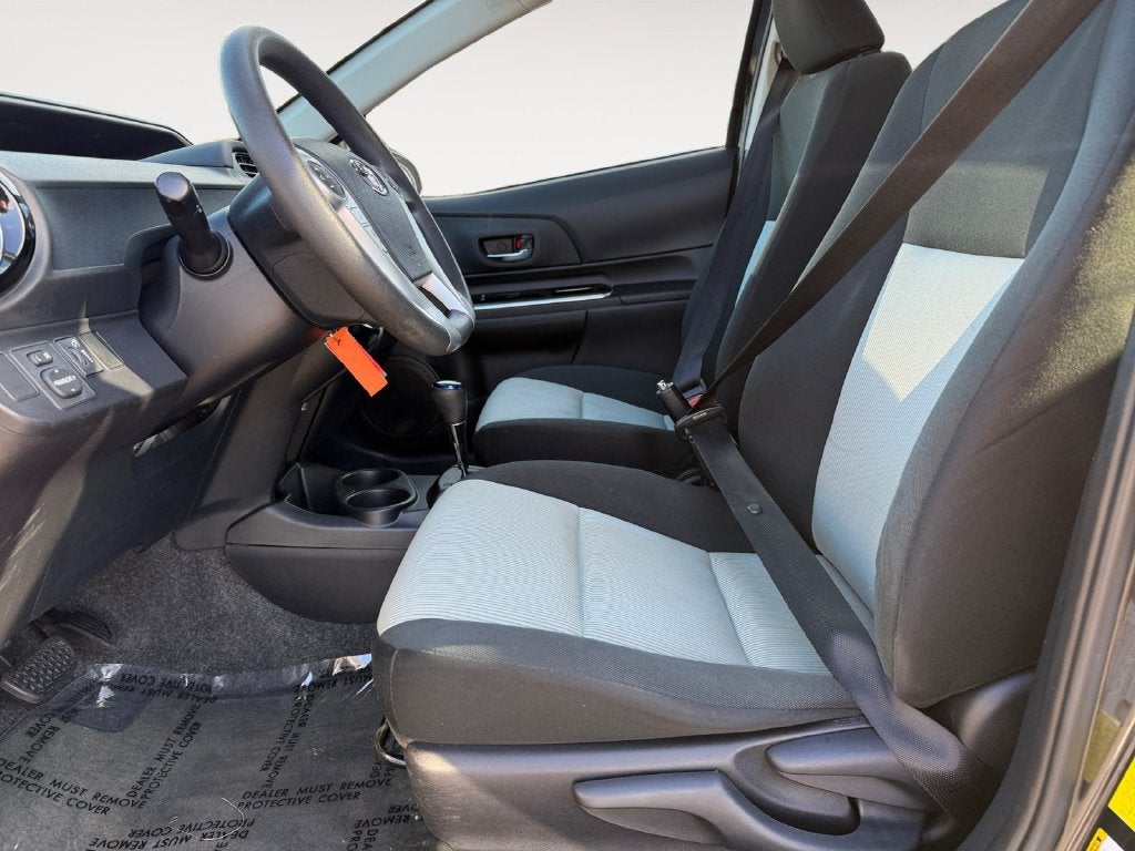2016 Toyota Prius c Persona Series