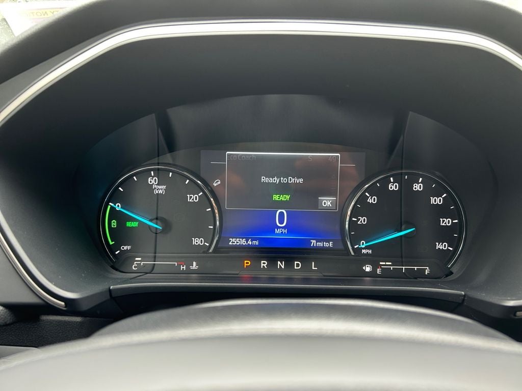 2022 Ford Escape Hybrid SE