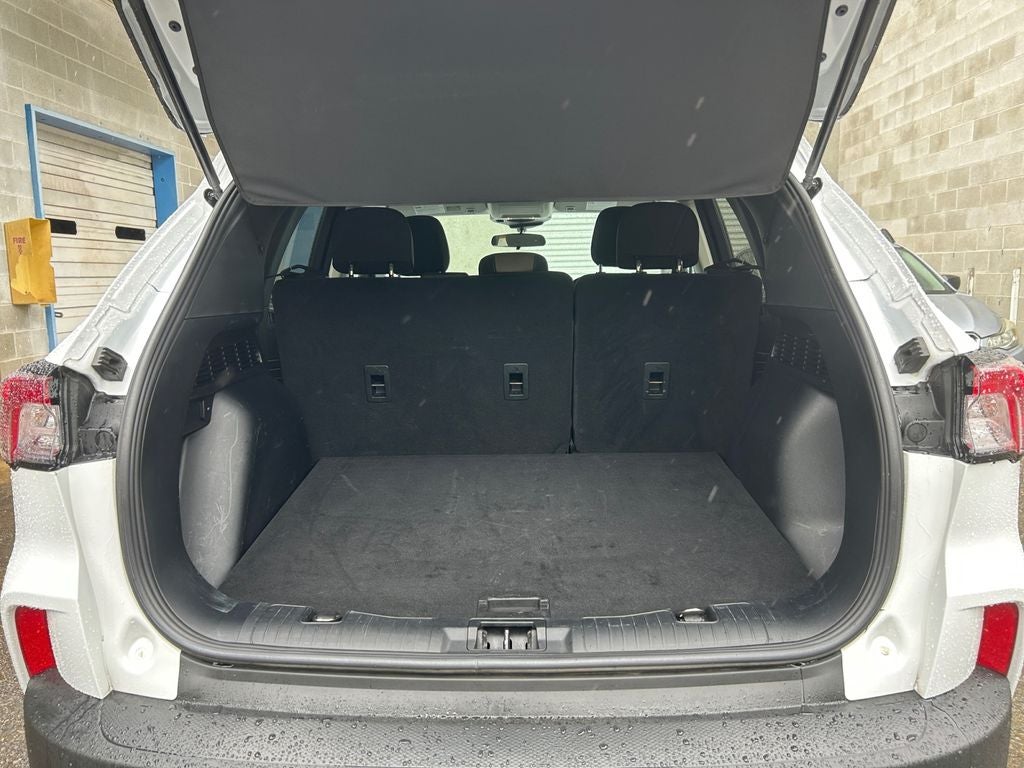 2022 Ford Escape Hybrid SE