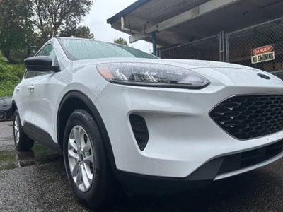 2022 Ford Escape Hybrid SE