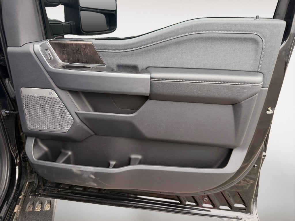 2023 Ford F-350SD Lariat