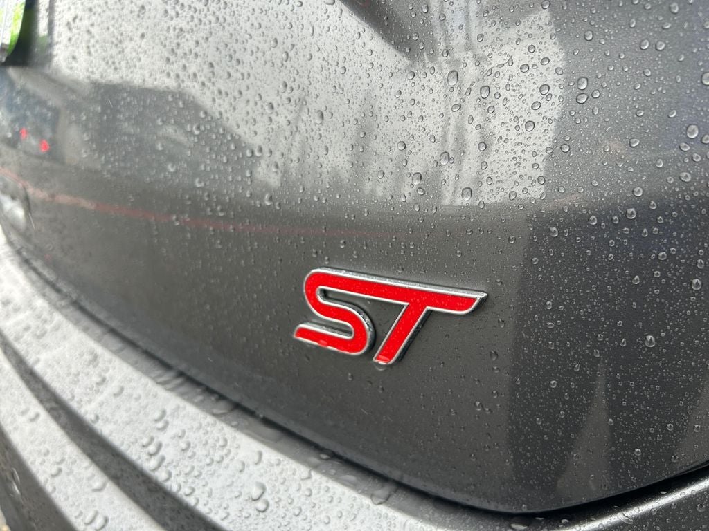 2023 Ford Edge ST