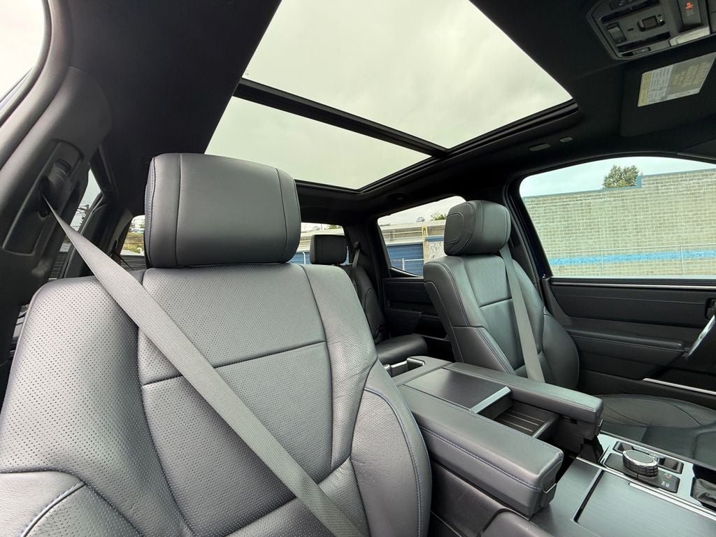 2022 Toyota Tundra Hybrid Platinum