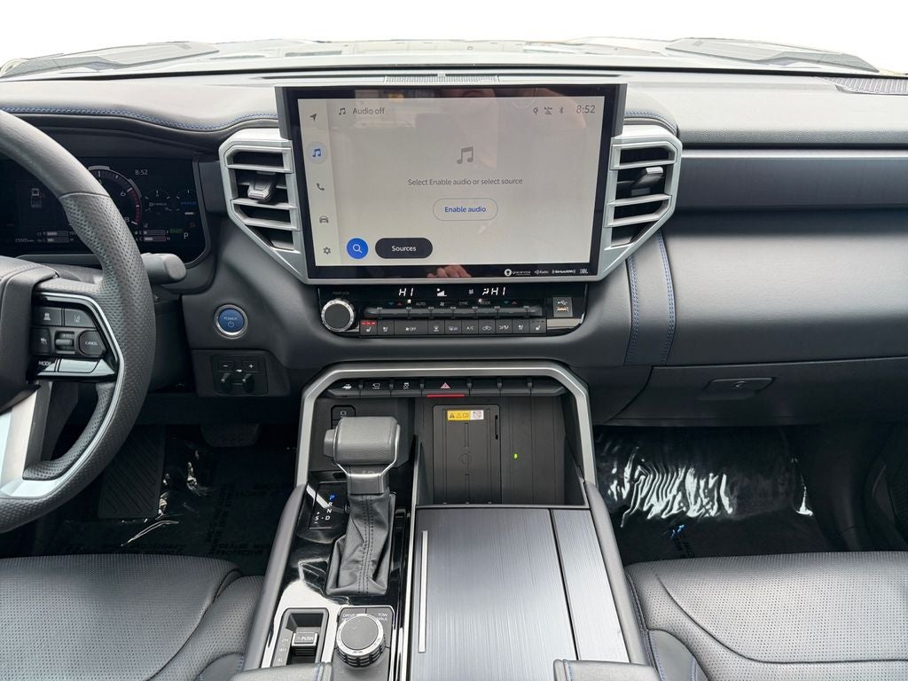 2022 Toyota Tundra Hybrid Platinum