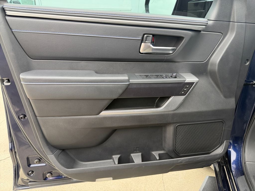 2022 Toyota Tundra Hybrid Platinum