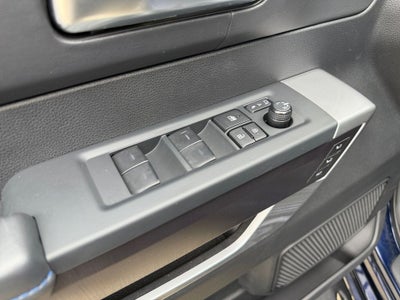 2022 Toyota Tundra Hybrid Platinum
