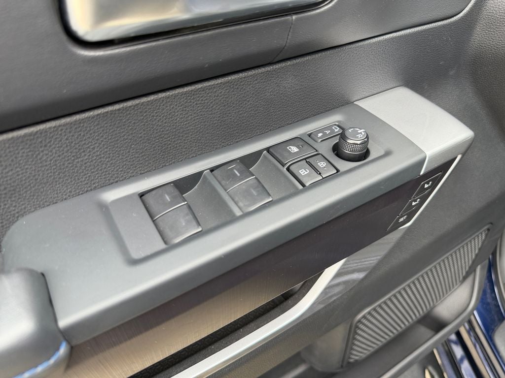 2022 Toyota Tundra Hybrid Platinum