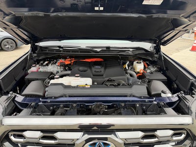 2022 Toyota Tundra Hybrid Platinum