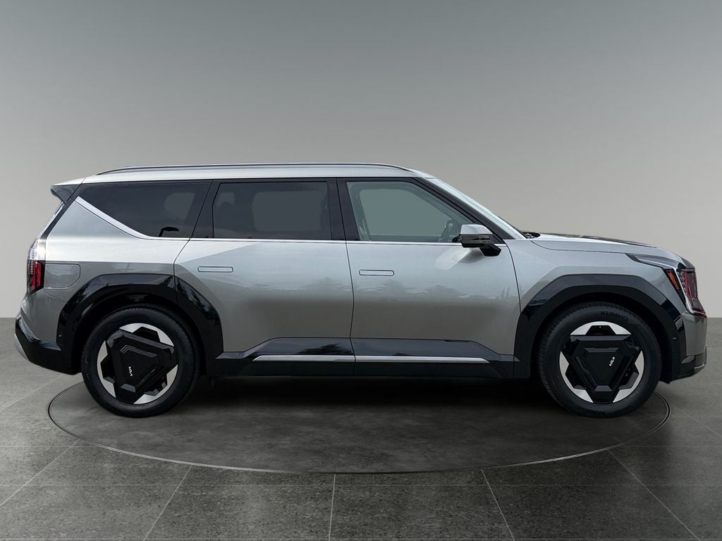 2024 Kia EV9 Land