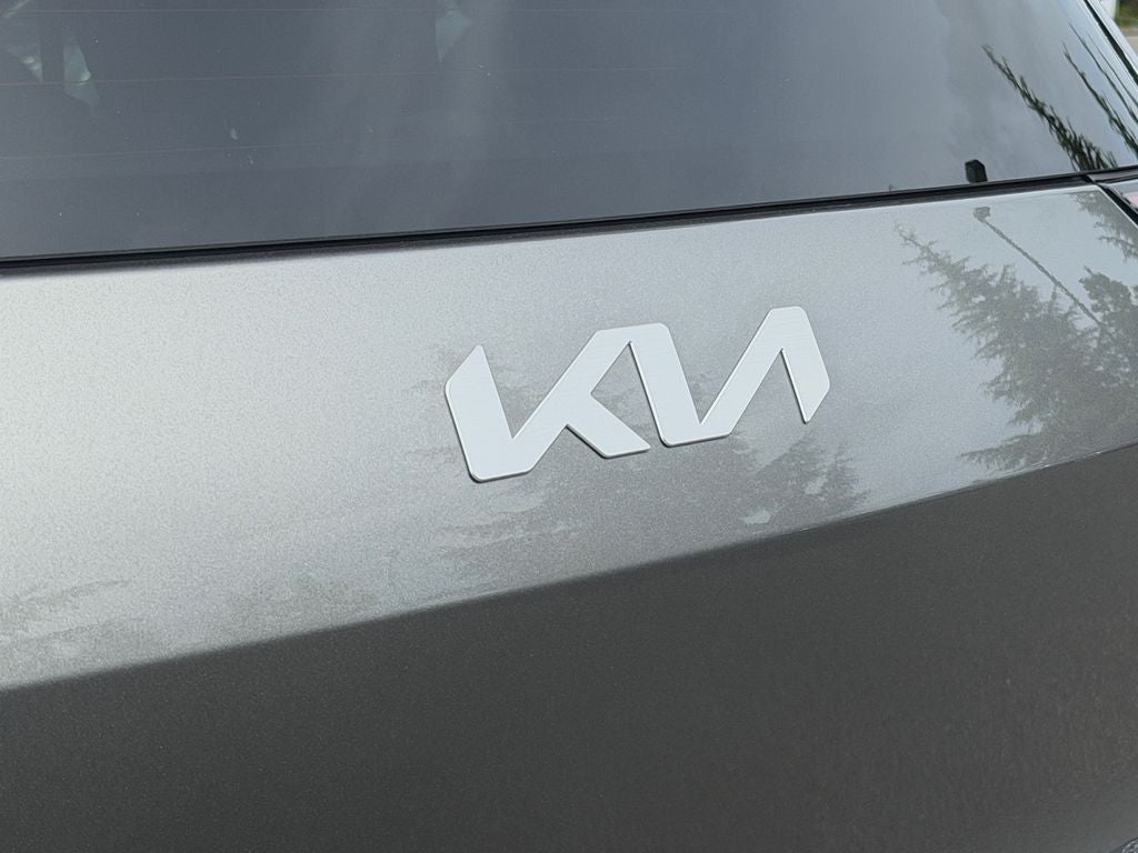 2024 Kia EV9 Land