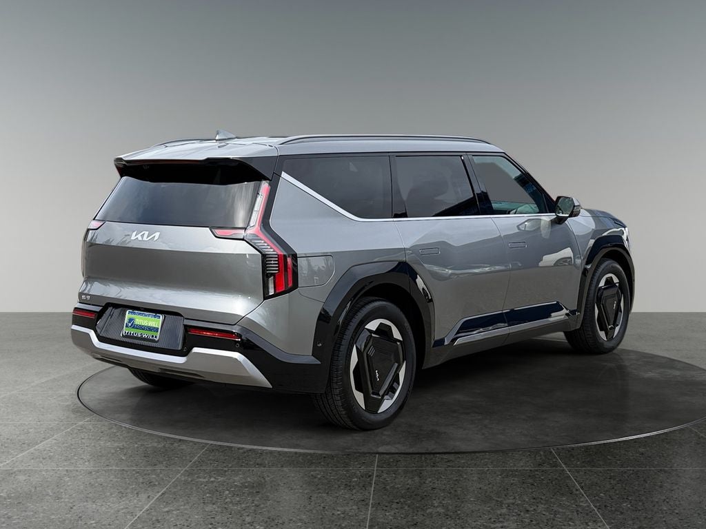 2024 Kia EV9 Land