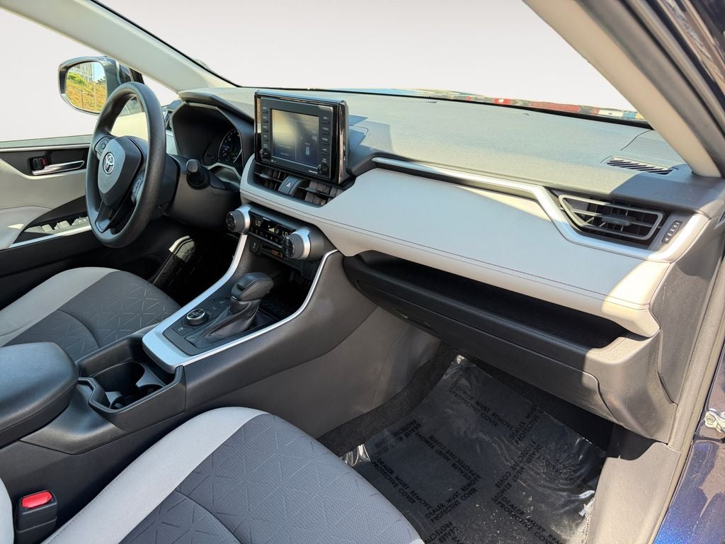 2021 Toyota RAV4 Hybrid XLE