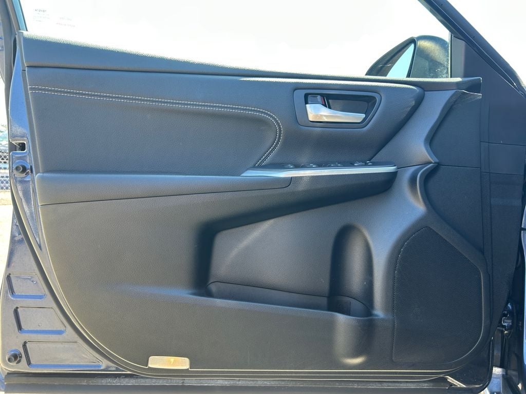 2017 Toyota CAMRY XLE