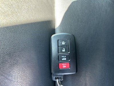 2017 Toyota CAMRY XLE