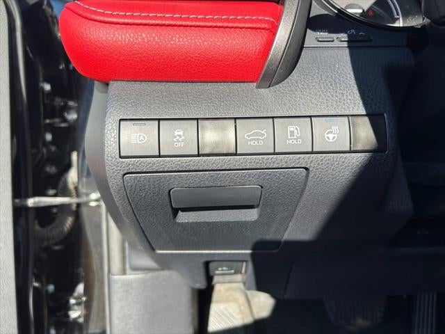 2024 Toyota Camry Hybrid XSE