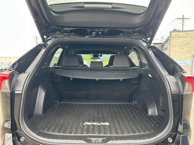 2022 Toyota RAV4 HYBRID SE