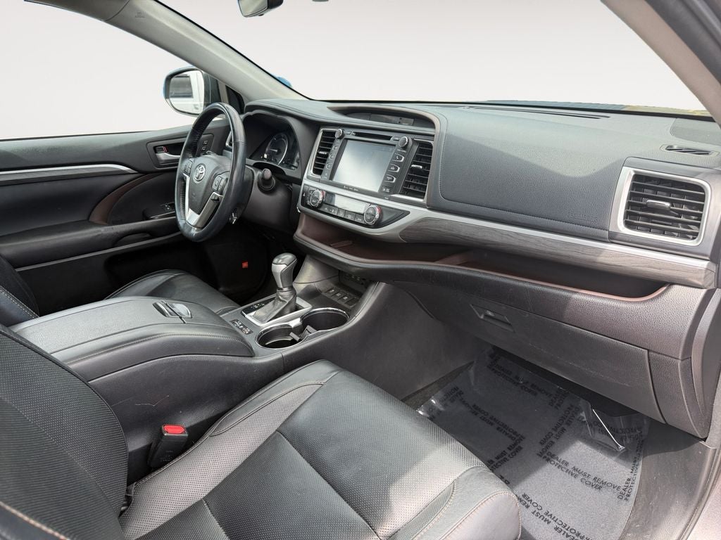 2018 Toyota Highlander Hybrid Limited Platinum 30 MPG