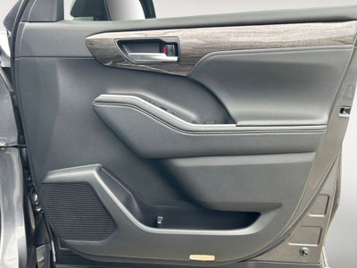 2023 Toyota HIGHLANDER Platinum 1 OWNER