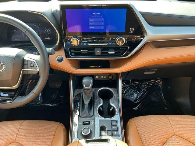 2025 Toyota HIGHLANDER Platinum
