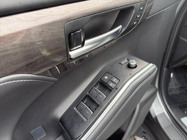 2025 Toyota Highlander Limited