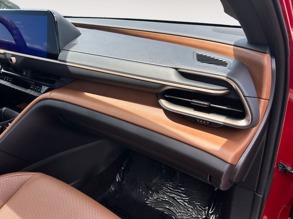 2025 Toyota Crown Signia Limited