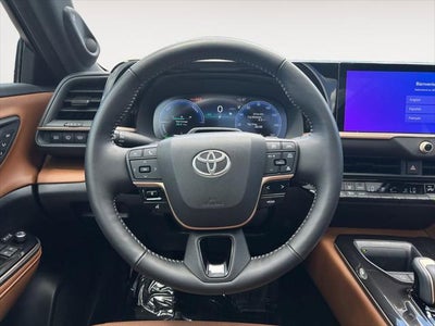 2025 Toyota Crown Signia Limited